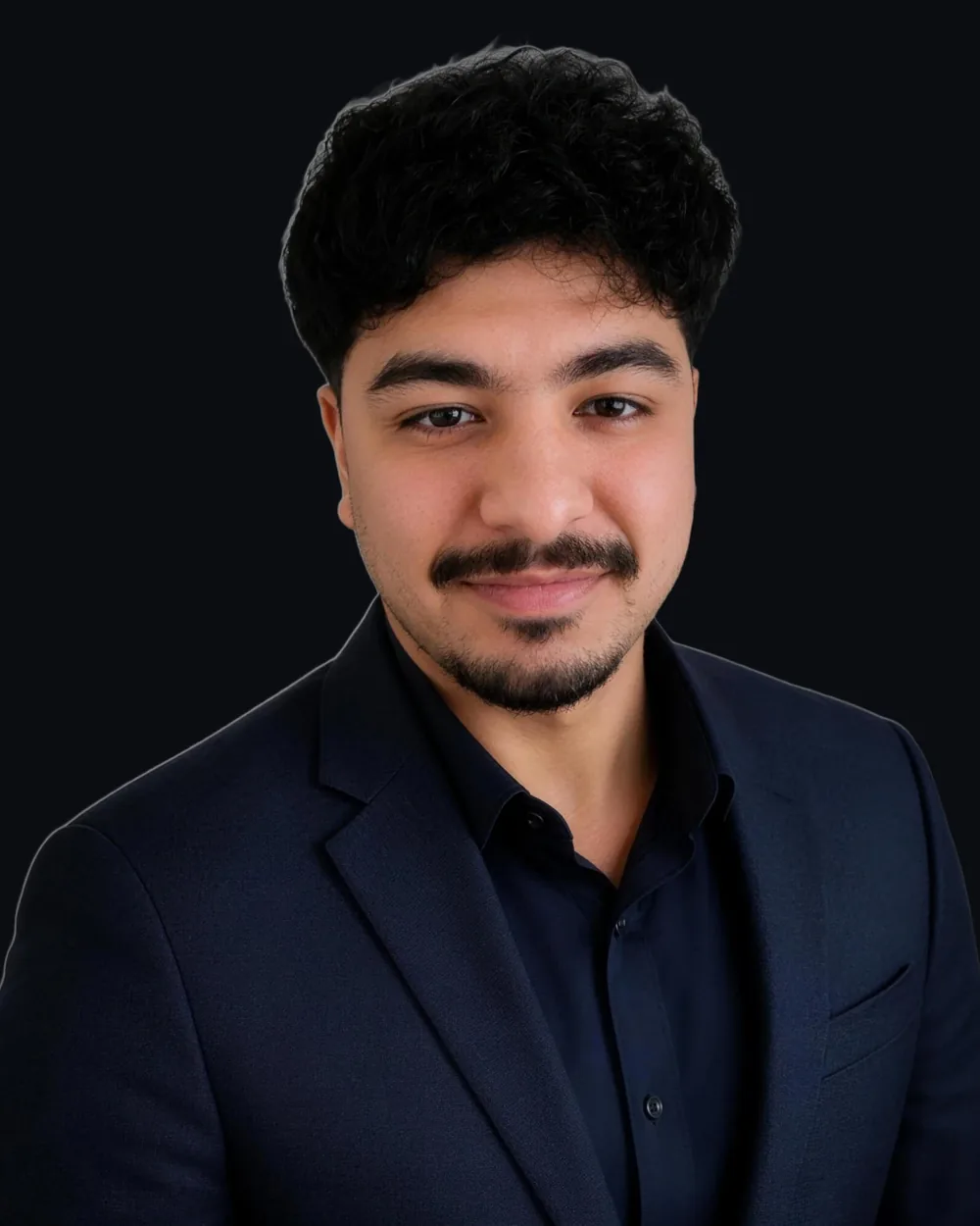 Portrait de Ghassane AIT MOUSSA, fondateur de l'agence digitale Ghassanova à Paris
